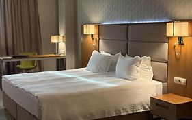 Hotel Golden Tulip Varna